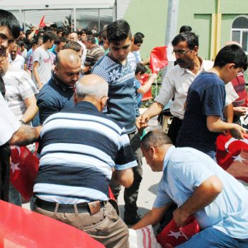 Mevlit ve Bayrak Datm